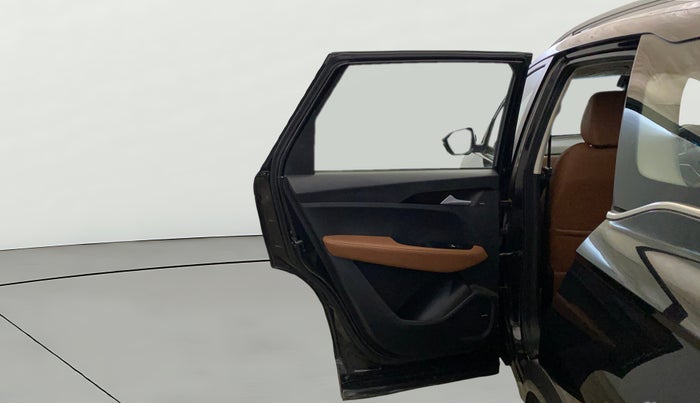 2021 MG HECTOR PLUS SHARP 1.5 PETROL TURBO CVT 6-STR, Petrol, Automatic, 1,14,945 km, LHS Rear Door