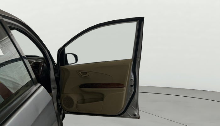 2015 Honda Amaze 1.2L I-VTEC SX, Petrol, Manual, 59,115 km, RHS Front Door