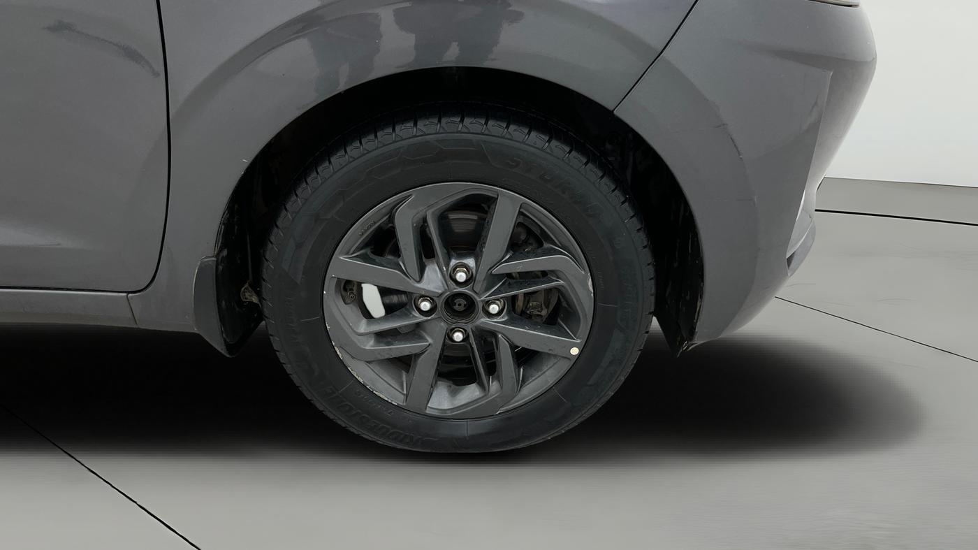 2019 Hyundai GRAND I10 NIOS SPORTZ U2 AMT 1.2 CRDI, Diesel, Automatic, 1,10,258 km, Right Front Wheel
