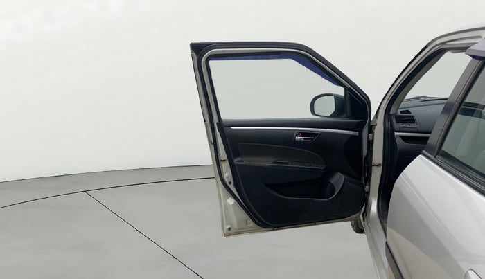 2015 Maruti Swift VXI, Petrol, Manual, 75,966 km, LHS Front Door