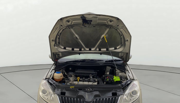 2015 Skoda Rapid ELEGANCE 1.6 MPI MT, Petrol, Manual, 75,596 km, Open Bonet