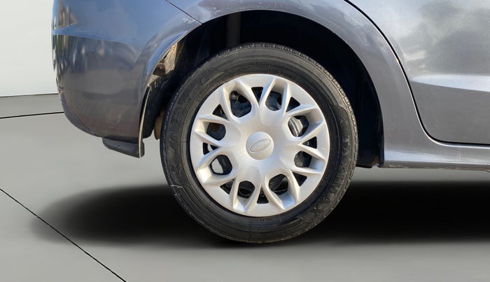 2016 Ford Figo Aspire TREND 1.5 DIESEL, Diesel, Manual, 1,36,589 km, Right Rear Wheel