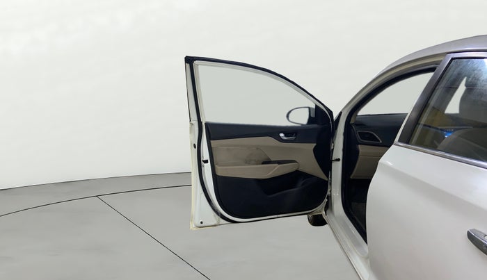 2018 Hyundai Verna 1.6 VTVT SX, Petrol, Manual, 75,728 km, LHS Front Door