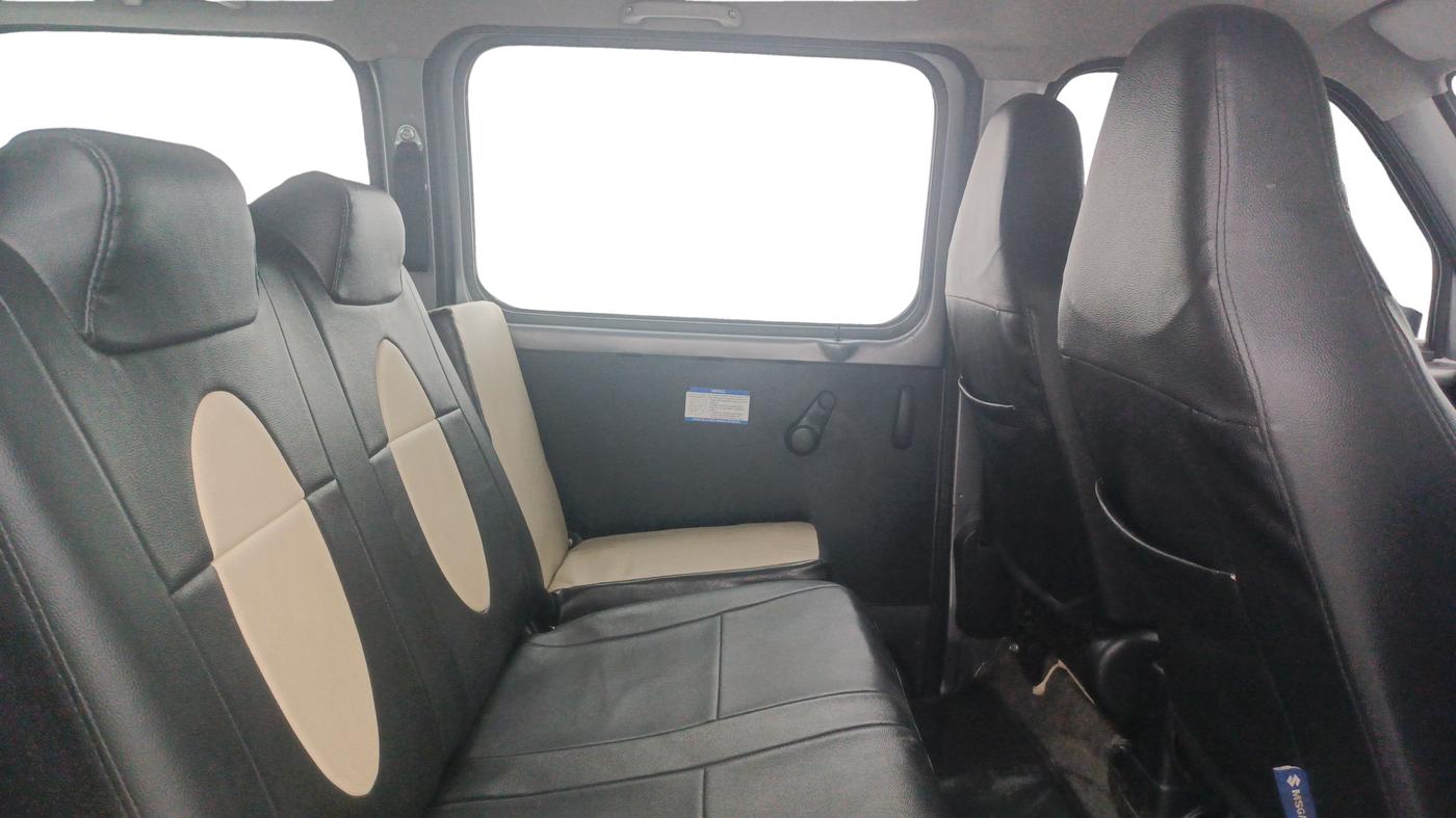 2020 Maruti Eeco 7 STR, Petrol, Manual, 30,456 km, Right Side Rear Door Cabin