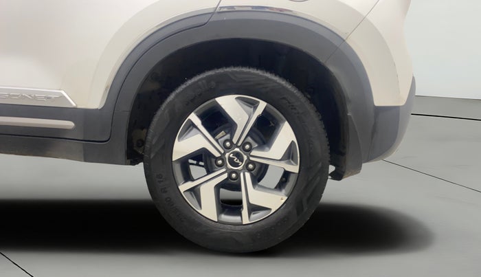 2021 KIA SONET HTX 1.5 AT, Diesel, Automatic, 46,595 km, Left Rear Wheel