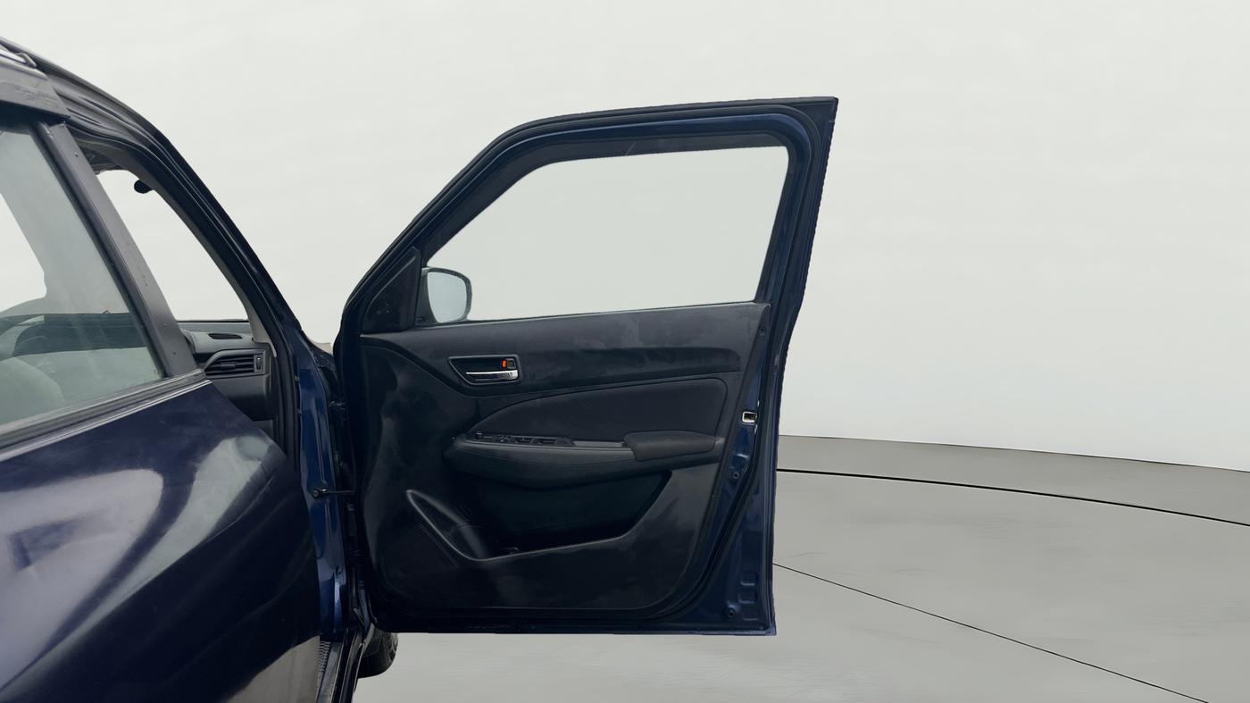 2022 Maruti Swift VXI, Petrol, Manual, 93,598 km, RHS Front Door