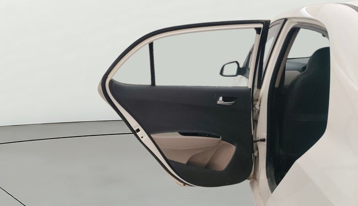 2014 Hyundai Xcent SX 1.2 (O), Petrol, Manual, 1,08,074 km, LHS Rear Door