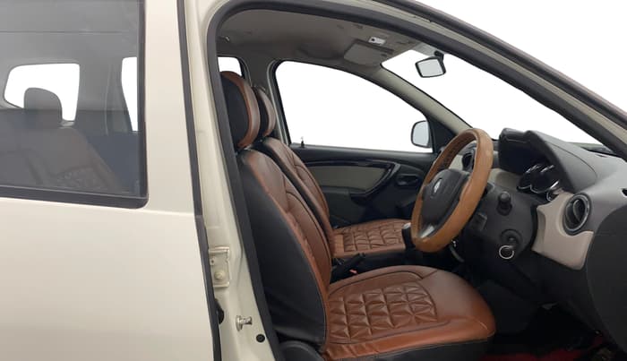 2015 Renault Duster 85 PS RXL DIESEL, Diesel, Manual, 72,468 km, Right Side Front Door Cabin