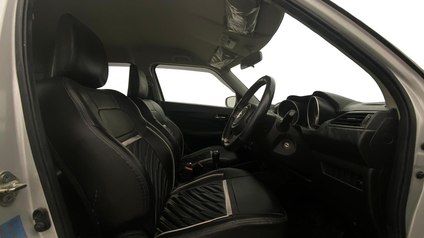 2019 Maruti Swift VXI, Petrol, Manual, 67,839 km, Right Side Front Door Cabin