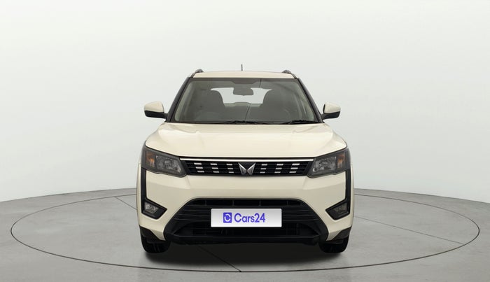 2023 Mahindra XUV300 W6 1.2 PETROL AMT, Petrol, Automatic, 33,518 km, Front