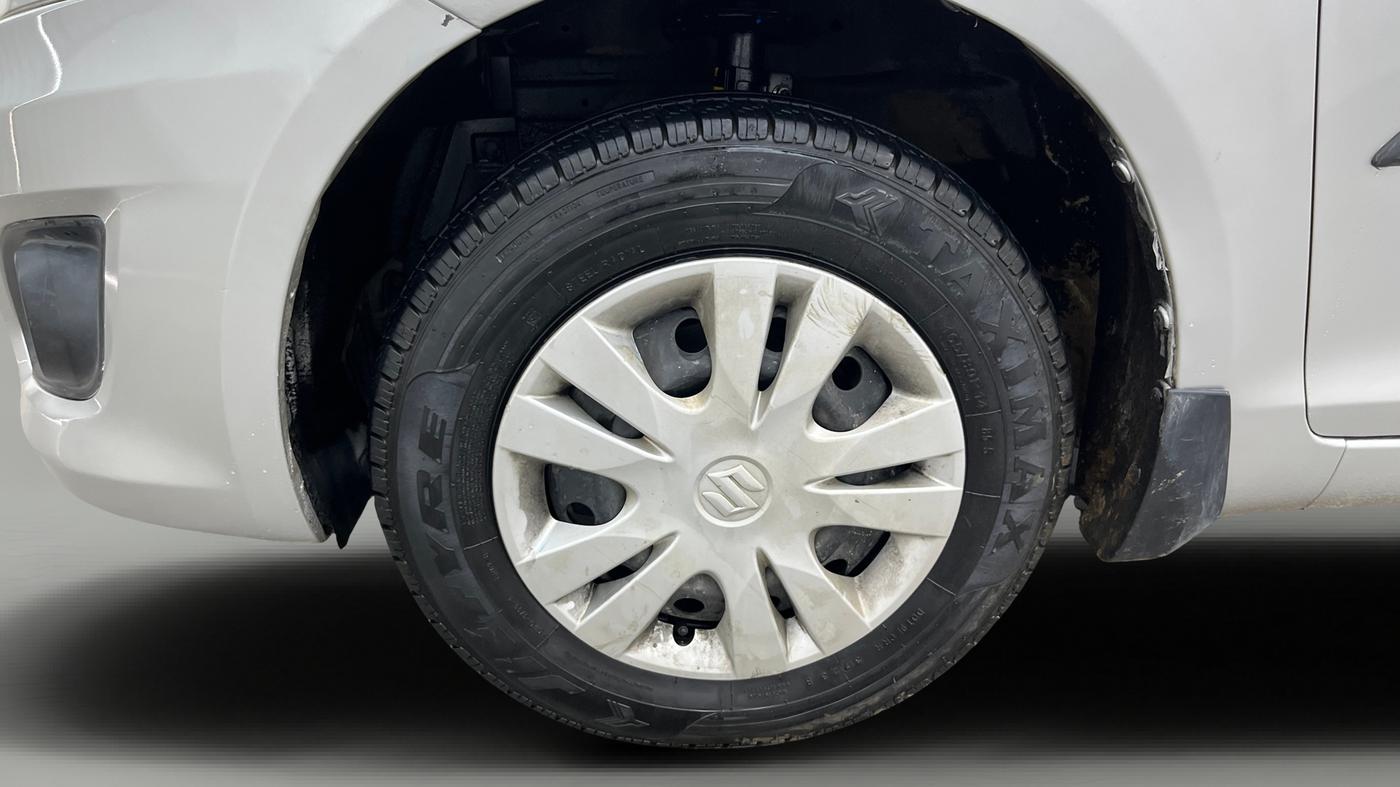 2013 Maruti Swift Dzire VXI, Petrol, Manual, 36,431 km, Left Front Wheel