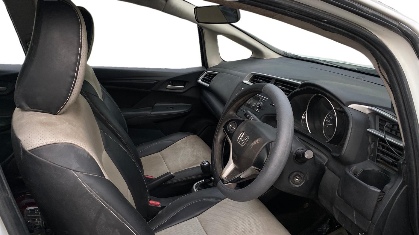 2017 Honda WR-V 1.5L I-DTEC S MT, Diesel, Manual, 1,48,868 km, Right Side Front Door Cabin