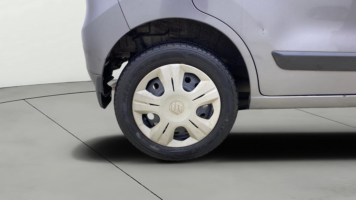 2016 Maruti Wagon R 1.0 VXI AMT, Petrol, Automatic, 31,016 km, Right Rear Wheel