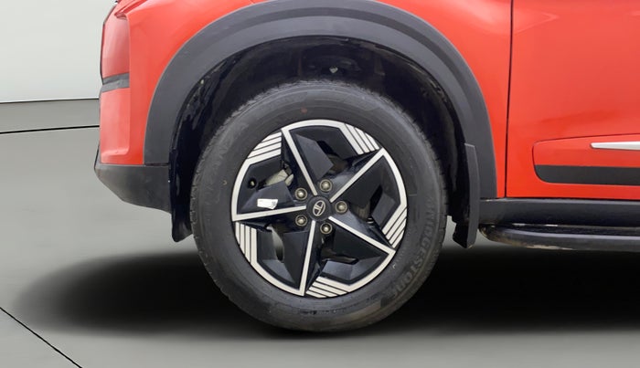 2023 Tata NEXON FEARLESS DUAL TONE 1.2 PETROL, Petrol, Manual, 3,335 km, Left Front Wheel