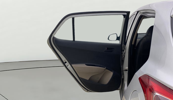 2017 Hyundai Grand i10 MAGNA 1.2 KAPPA VTVT, CNG, Manual, 80,100 km, LHS Rear Door