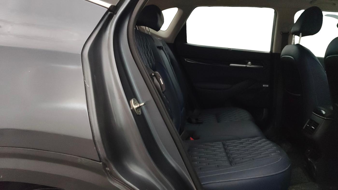 2022 KIA SELTOS X LINE 1.5 DIESEL AT, Diesel, Automatic, 42,921 km, Right Side Rear Door Cabin