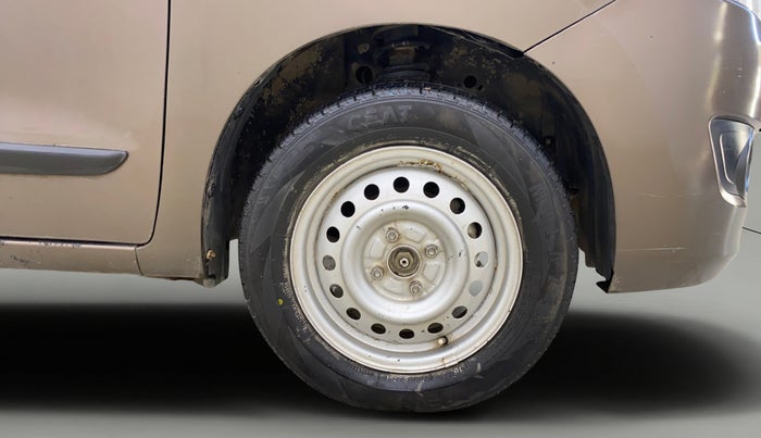 2017 Maruti Wagon R 1.0 VXI, Petrol, Manual, 72,754 km, Right Front Wheel