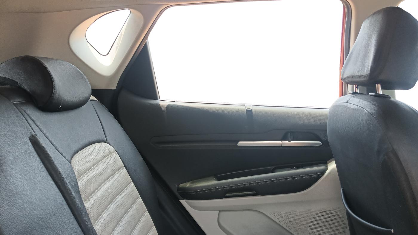 2022 KIA SONET HTX 1.5 AT, Diesel, Automatic, 41,894 km, Right Side Rear Door Cabin