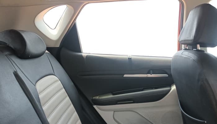 2022 KIA SONET HTX 1.5 AT, Diesel, Automatic, 41,894 km, Right Side Rear Door Cabin