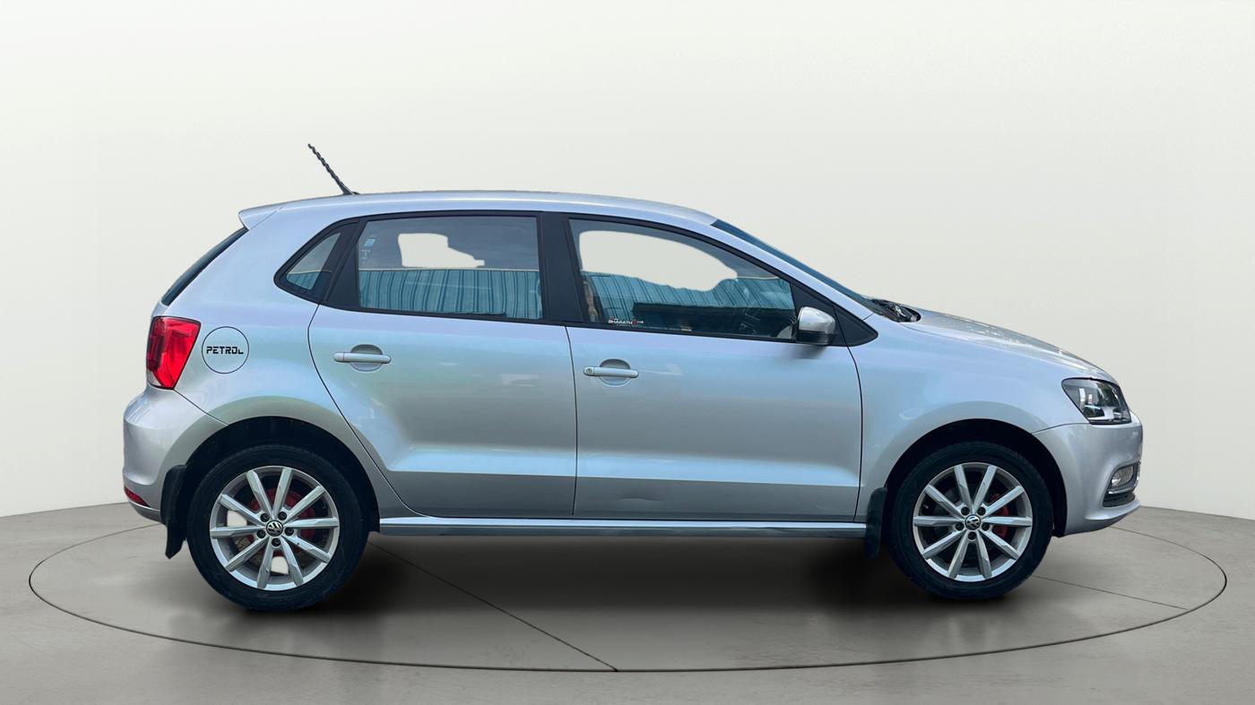 2018 Volkswagen Polo HIGHLINE1.2L, Petrol, Manual, 63,404 km, Right Side View