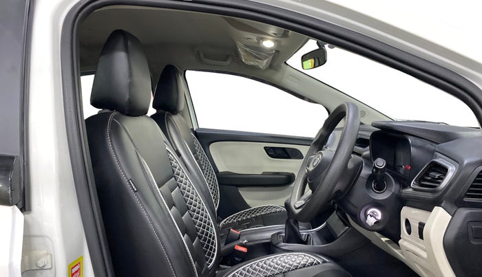 2024 Tata ALTROZ XE CNG, CNG, Manual, 17,614 km, Right Side Front Door Cabin