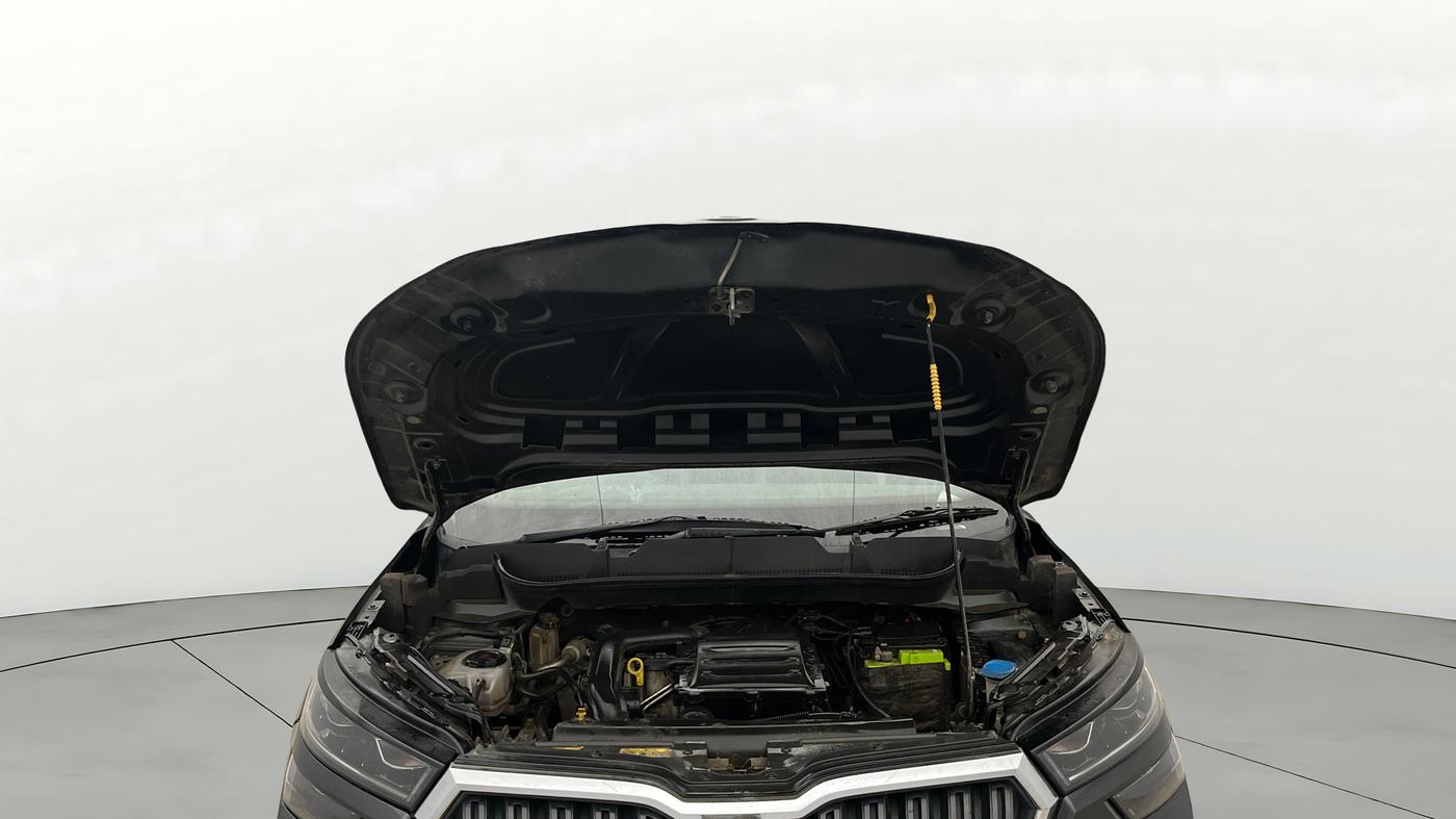 2021 Skoda KUSHAQ AMBITION 1.0L TSI MT, Petrol, Manual, 57,040 km, Open Bonet