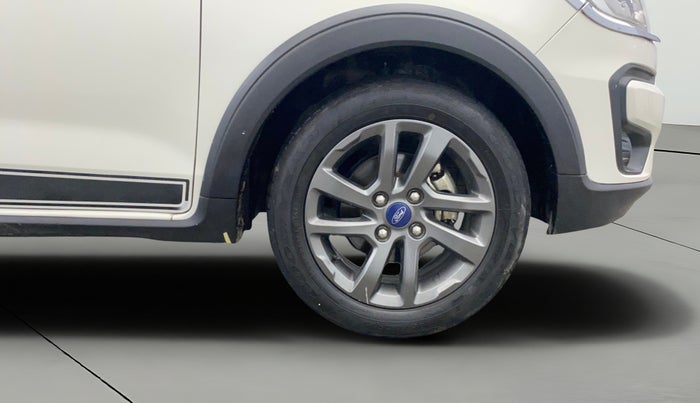 2021 Ford FREESTYLE TITANIUM 1.5 DIESEL, Diesel, Manual, 1,11,529 km, Right Front Wheel