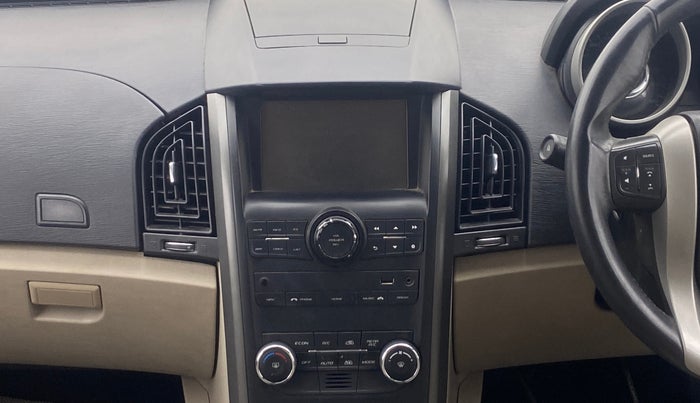 2015 Mahindra XUV500 W10 AWD, Diesel, Manual, 1,08,006 km, Air Conditioner