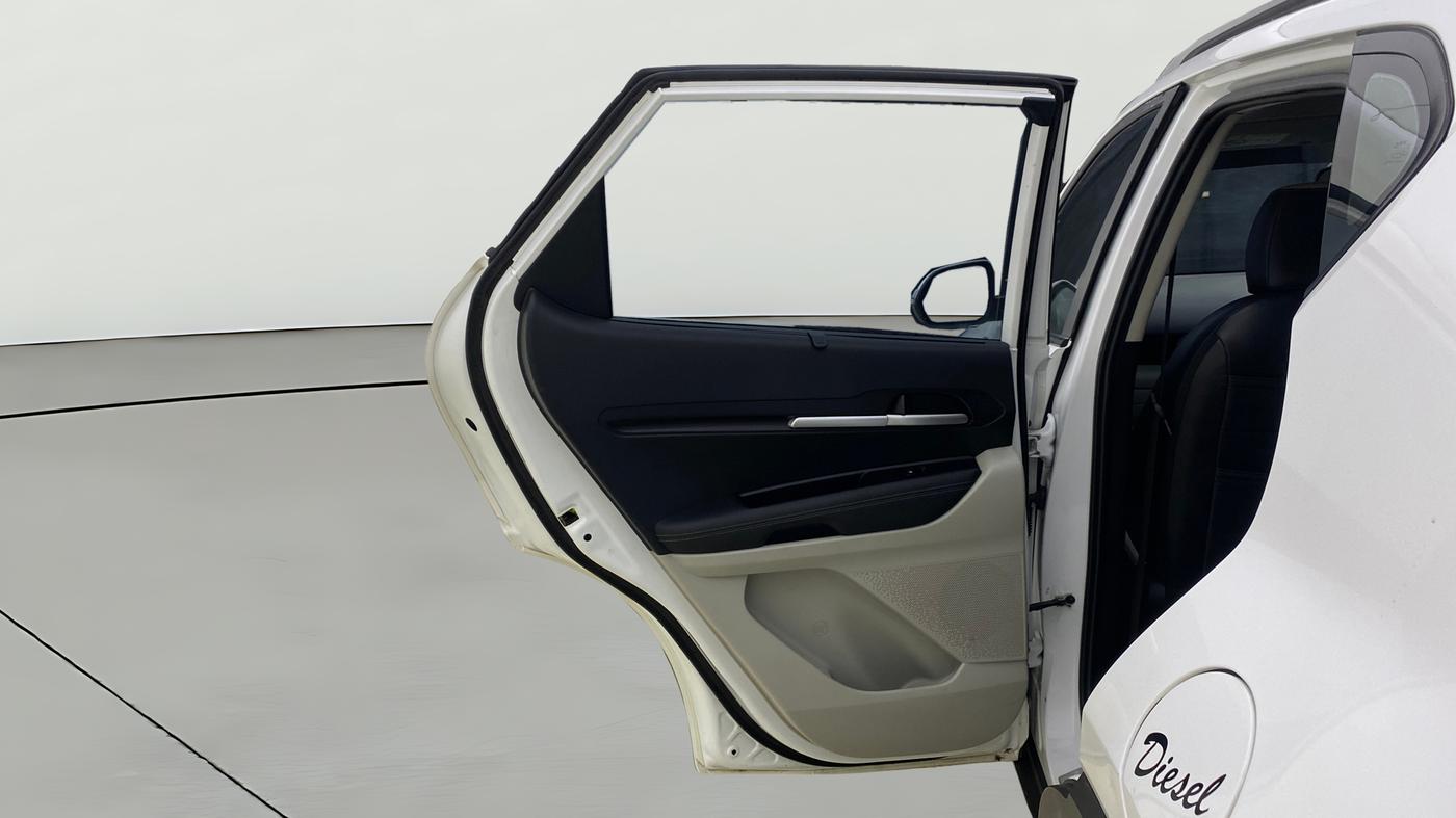 2022 KIA SONET HTX 1.5 AT, Diesel, Automatic, 79,853 km, LHS Rear Door