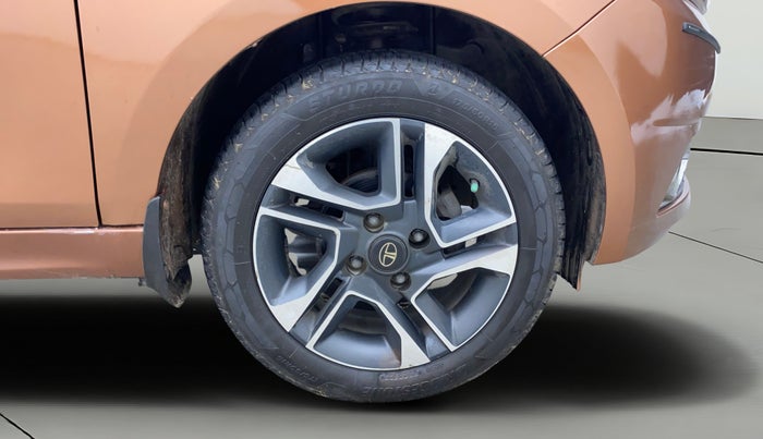 2017 Tata TIGOR XZA PETROL, Petrol, Automatic, 56,811 km, Right Front Wheel