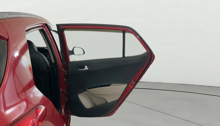 2018 Hyundai Grand i10 SPORTZ (O) AT 1.2 KAPPA VTVT, CNG, Automatic, 48,072 km, RHS Rear Door