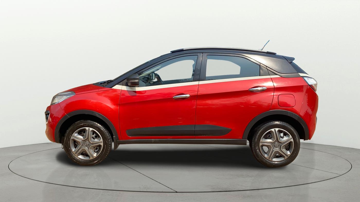 2018 Tata NEXON XM PETROL, CNG, Manual, 96,263 km, Left Side