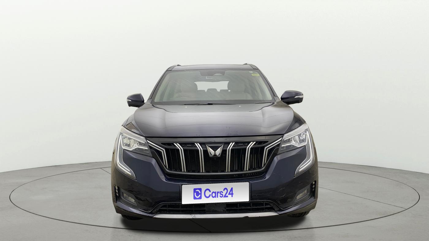 2022 Mahindra XUV700 AX 7 LUXURY D AT 7 STR, Diesel, Automatic, 1,234 km, Front