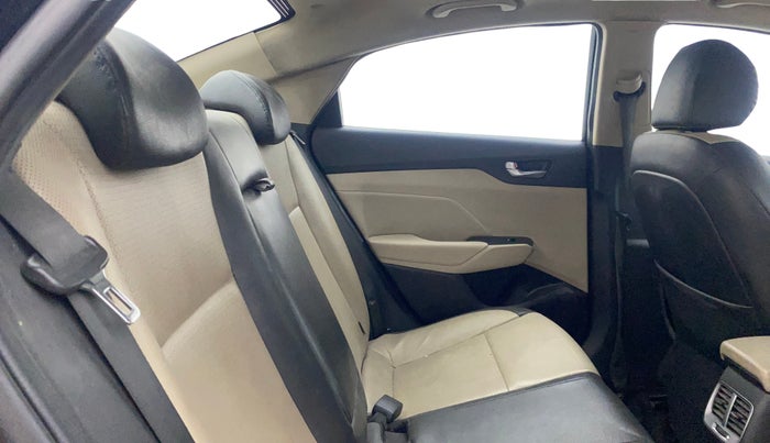 2020 Hyundai Verna SX (O) 1.5 VTVT IVT, Petrol, Automatic, 91,811 km, Right Side Rear Door Cabin