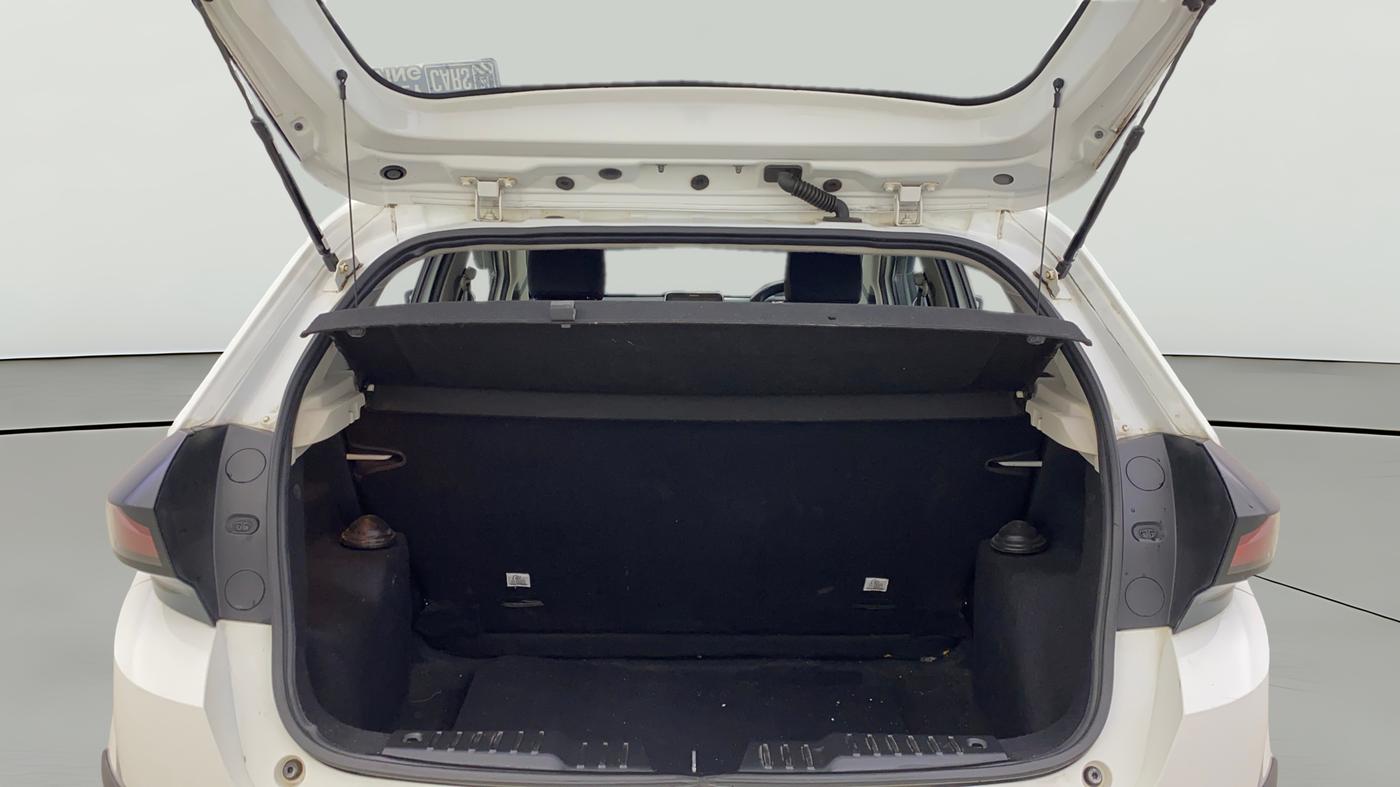 2021 Tata ALTROZ XT PETROL, Petrol, Manual, 24,596 km, Boot Open Zoomed View