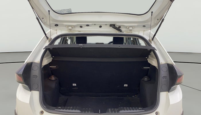 2021 Tata ALTROZ XT PETROL, Petrol, Manual, 24,596 km, Boot Open Zoomed View