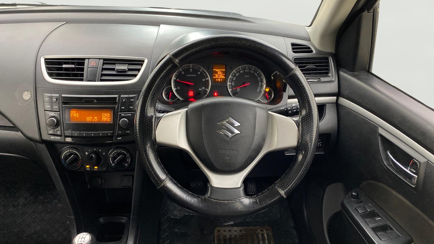 2017 Maruti Swift VDI, Diesel, Manual, 83,135 km, Steering Wheel Close Up