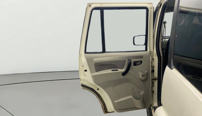 2016 Mahindra Scorpio S10 AT, Diesel, Automatic, 1,41,218 km, LHS Rear Door