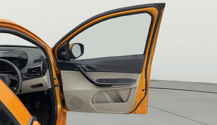 2018 Tata Tiago XT PETROL, Petrol, Manual, 11,918 km, RHS Front Door