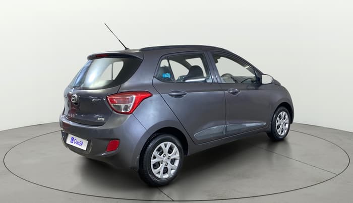 2016 Hyundai Grand i10 SPORTZ 1.2 KAPPA VTVT, Petrol, Manual, 26,750 km, Right Back Diagonal
