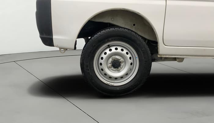 2022 Maruti Eeco 7 STR, Petrol, Manual, 44,689 km, Right Rear Wheel