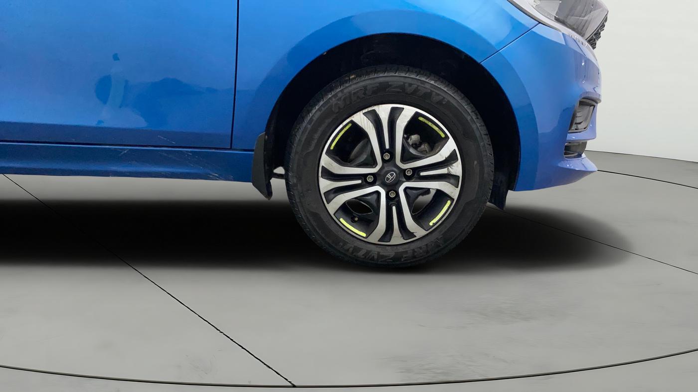 2024 Tata Tiago XT Rhythm CNG, CNG, Manual, 10,513 km, Right Front Wheel