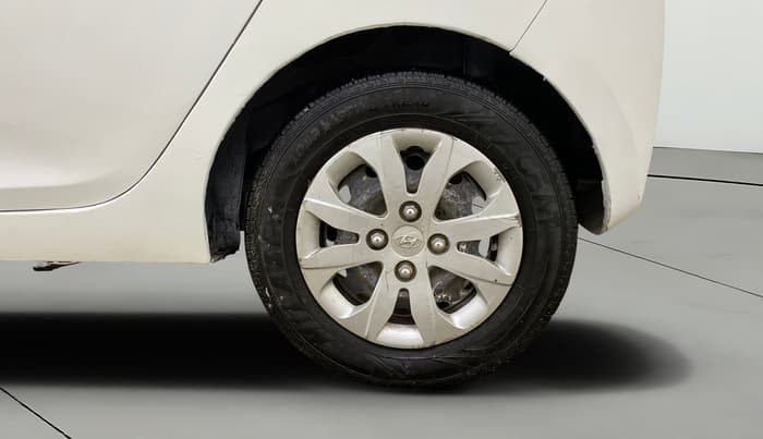 2016 Hyundai Eon SPORTZ, Petrol, Manual, 57,127 km, Left Rear Wheel