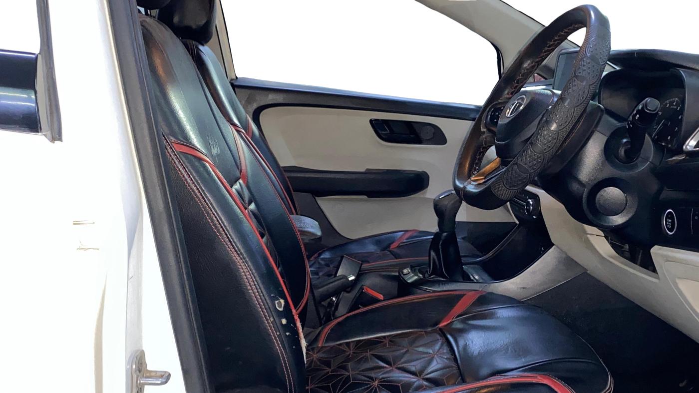2021 Tata ALTROZ XT PETROL, Petrol, Manual, 36,133 km, Right Side Front Door Cabin