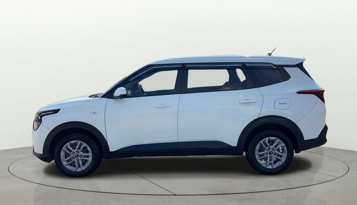 2022 KIA CARENS PREMIUM 1.4 PETROL 7 STR, Petrol, Manual, 67,834 km, Left Side