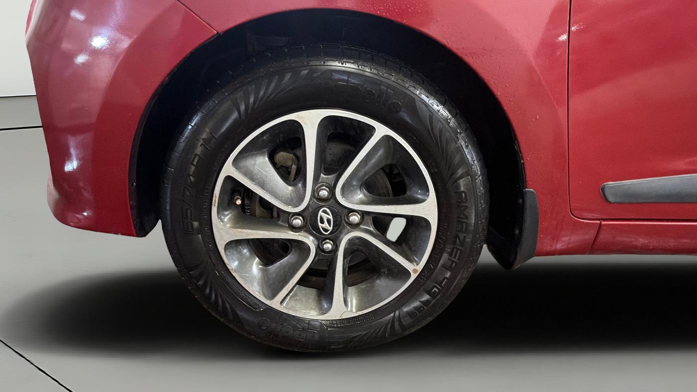 2018 Hyundai Grand i10 SPORTZ AT 1.2 KAPPA VTVT, Petrol, Automatic, 28,328 km, Left Front Wheel