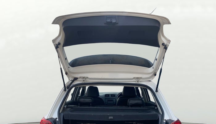 2018 Volkswagen Polo COMFORTLINE 1.2L, Petrol, Manual, 71,463 km, Boot Door Open