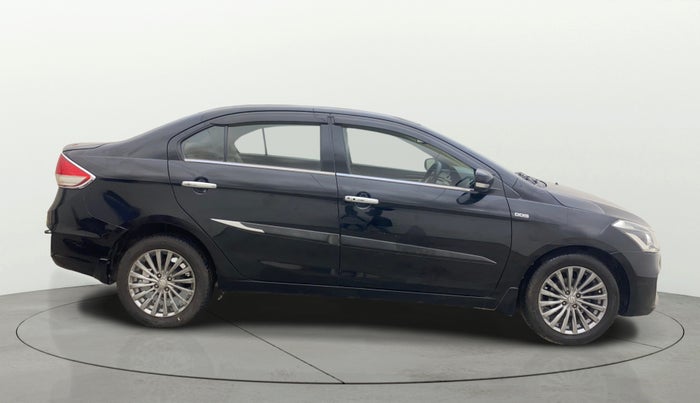 2015 Maruti Ciaz ZDI, Diesel, Manual, 1,17,422 km, Right Side View