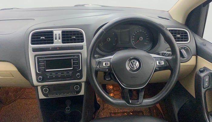 2015 Volkswagen Polo HIGHLINE1.5L, Diesel, Manual, 81,615 km, Steering Wheel Close Up