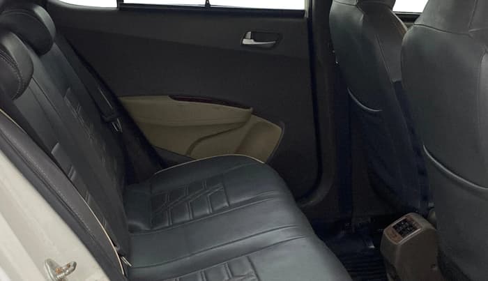 2015 Hyundai Grand i10 ASTA 1.2 KAPPA VTVT, Petrol, Manual, 70,438 km, Right Side Rear Door Cabin